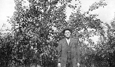 Mr. Rolla Sfubbs, of Bederwood, Lake Minnetonka, under his favorite tree, the Wealthy.