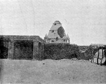 Mahdi's Tomb—Effect of Lyddite Shells.