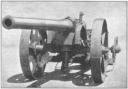 Types of Arms—4.7 Naval Gun on Carriage Improvised by Capt. Percy Scott of H.M.S. Terrible. Photo by E. Kennard, Market Harborough