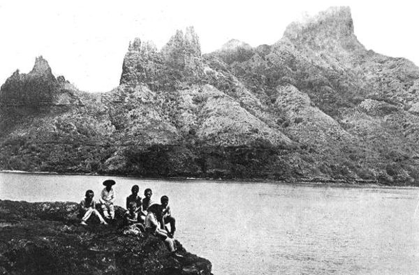 "Hatiheu, the most sublime combination of mountain, vale and sea that my eyes have ever rested upon" 